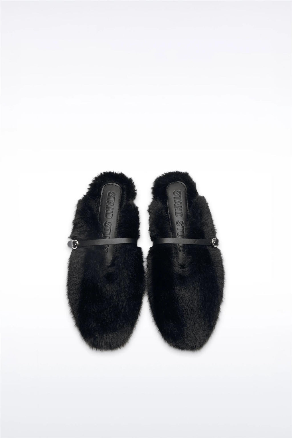Meja Slippers