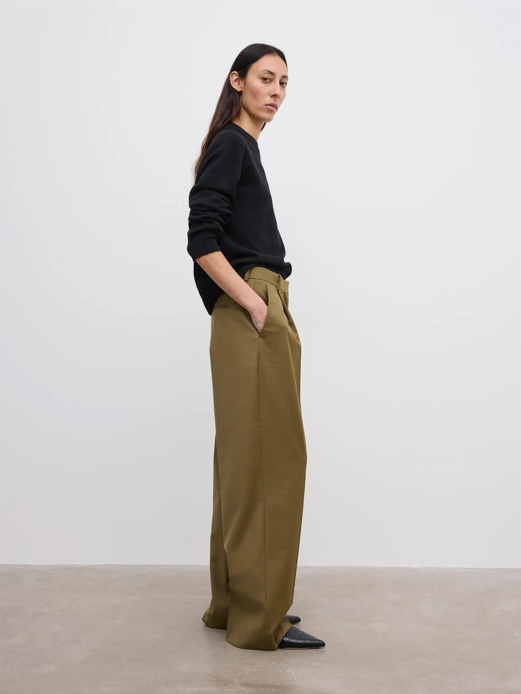 Relaxed Wool Trousers