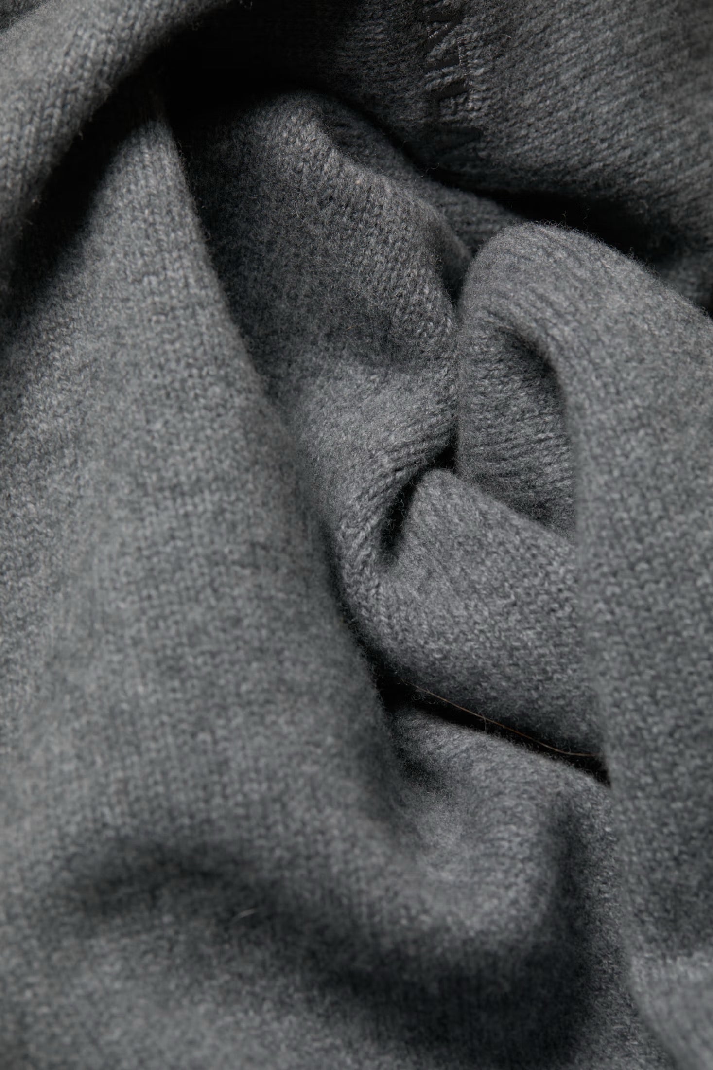 Dive Open Back V Sweater