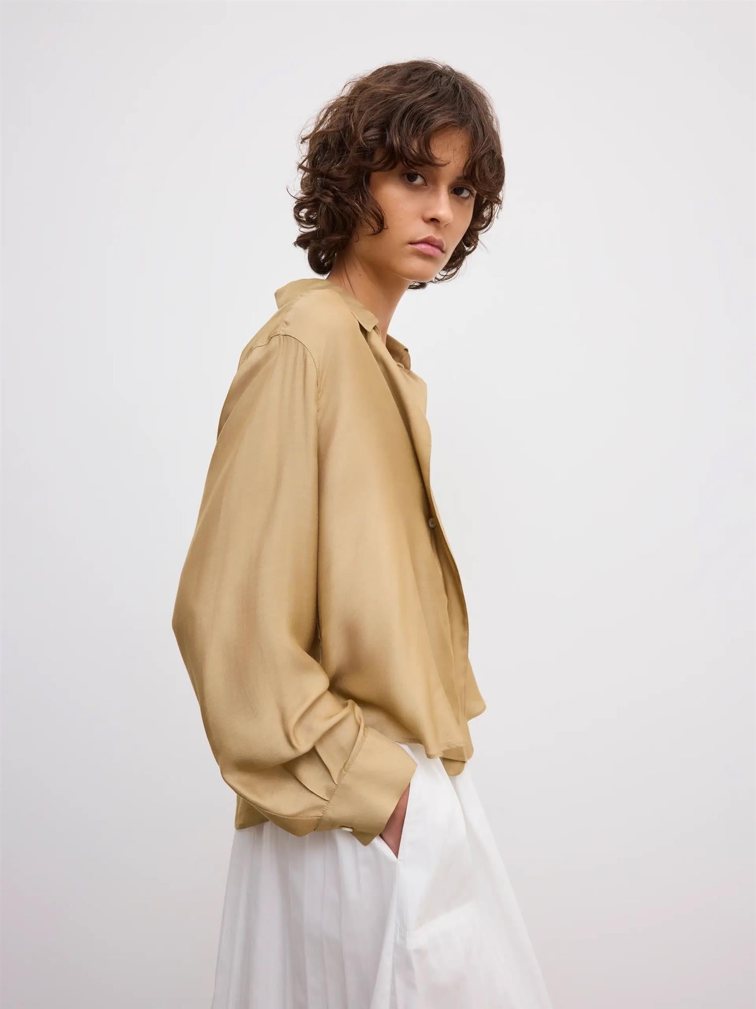 Cropped Shirt Sand Beige