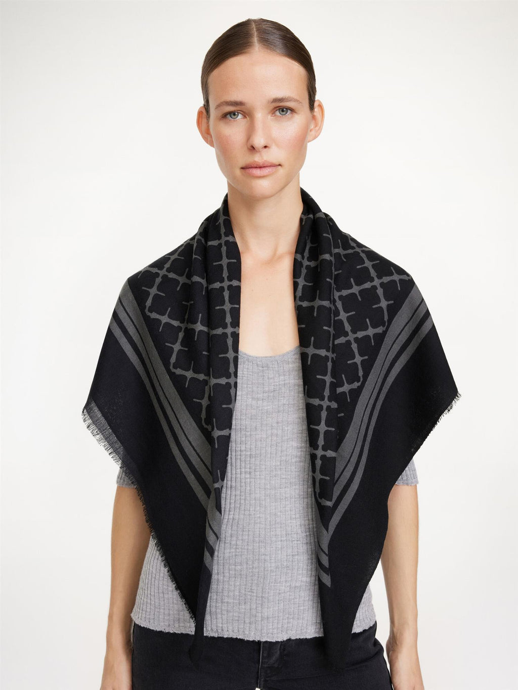 Cornelis Wool Scarf