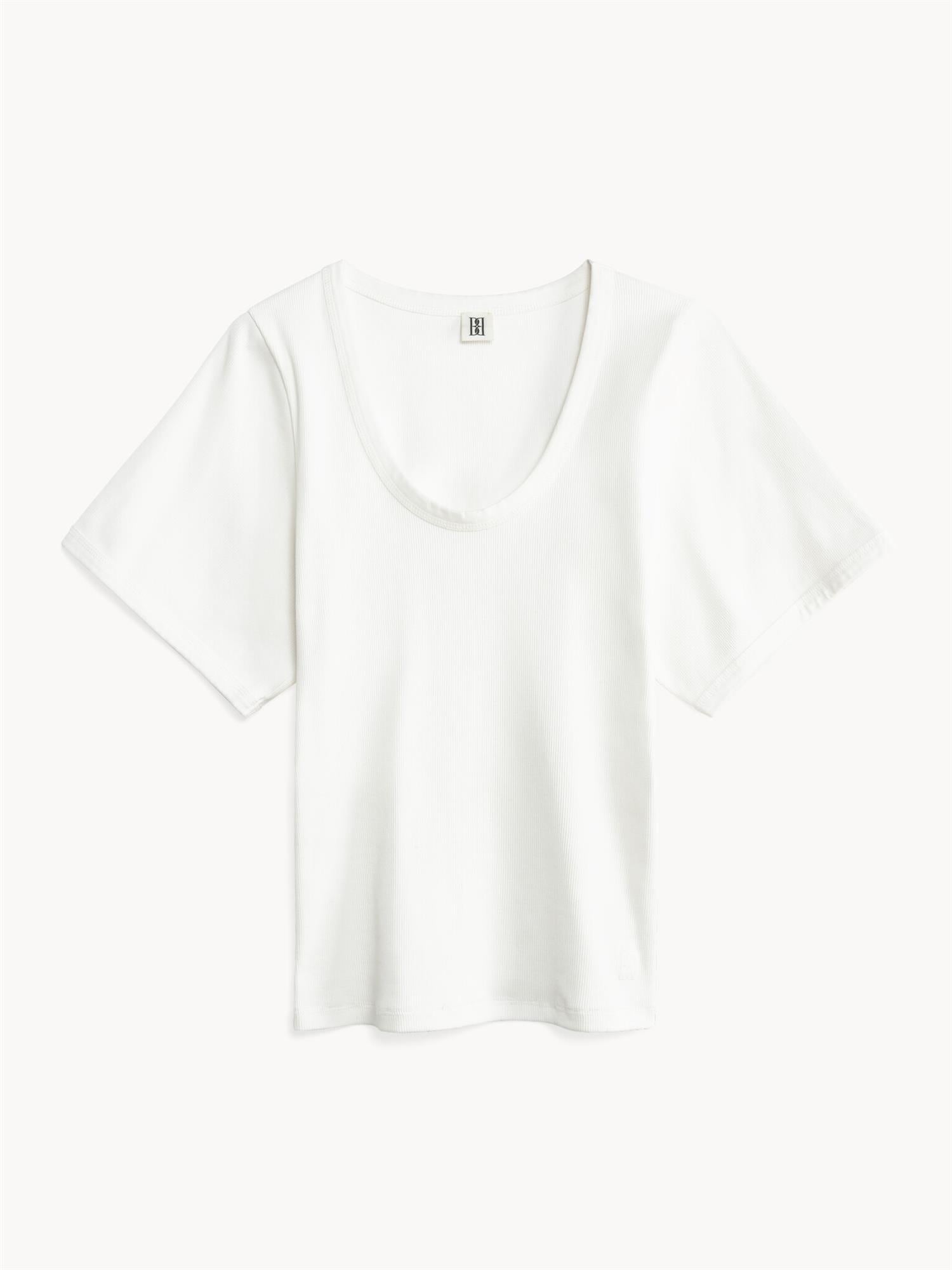 Lunai T-Shirts