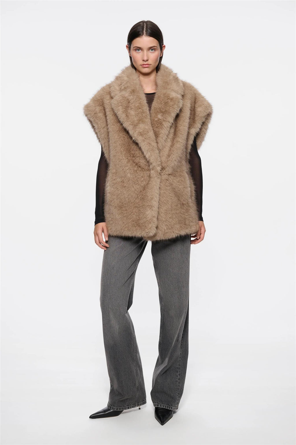 Kinley Vest