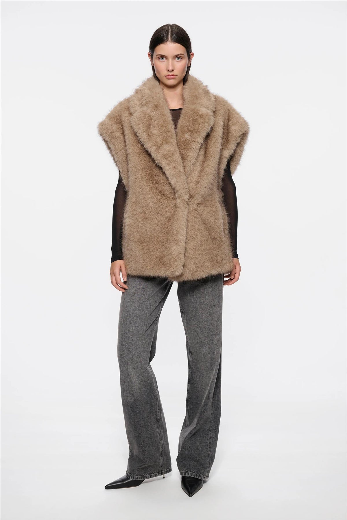 Kinley Vest